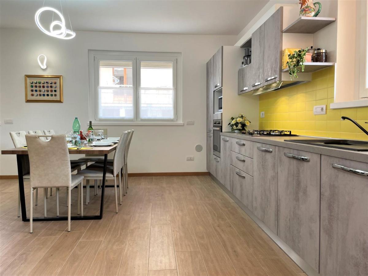 Giorni Felici Tutto Nuovo, Giardino, Parcheggio Apartamento Verbania Exterior foto