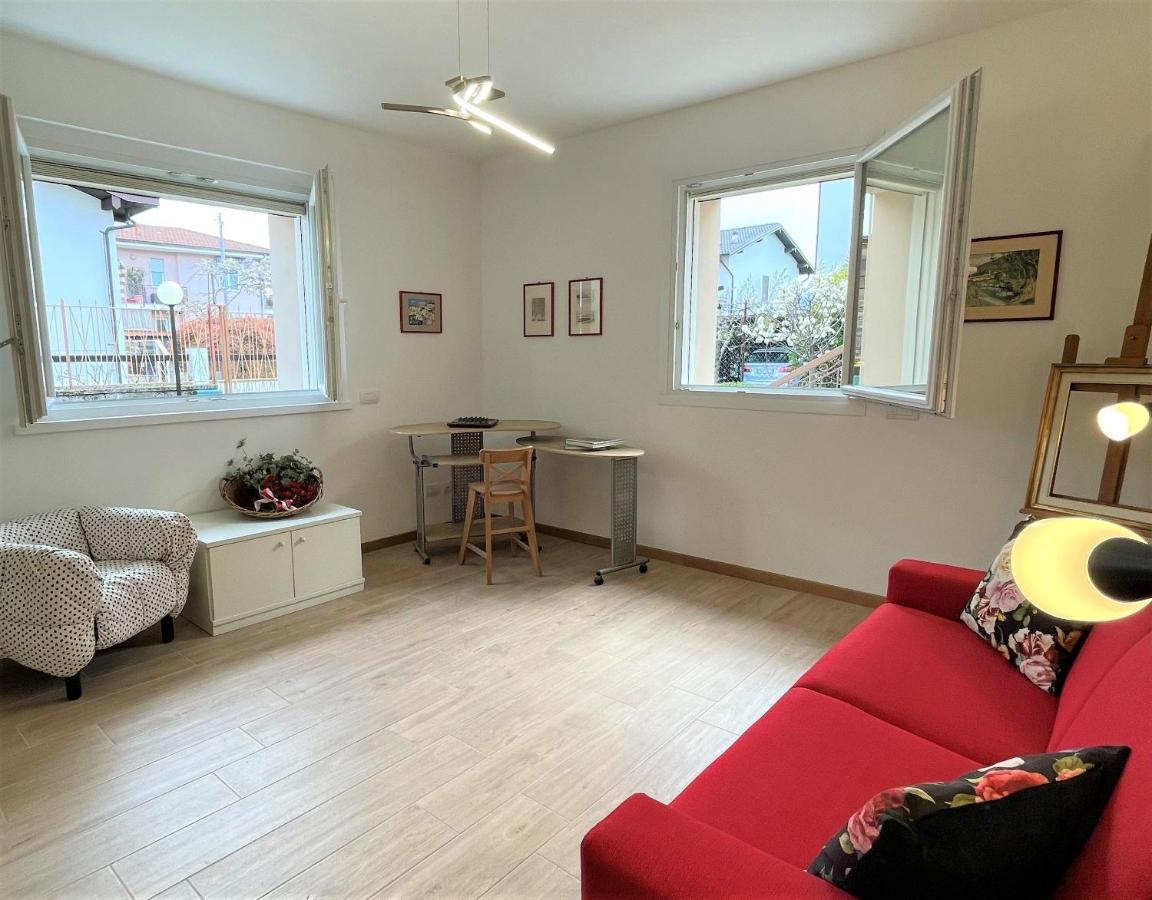 Giorni Felici Tutto Nuovo, Giardino, Parcheggio Apartamento Verbania Exterior foto