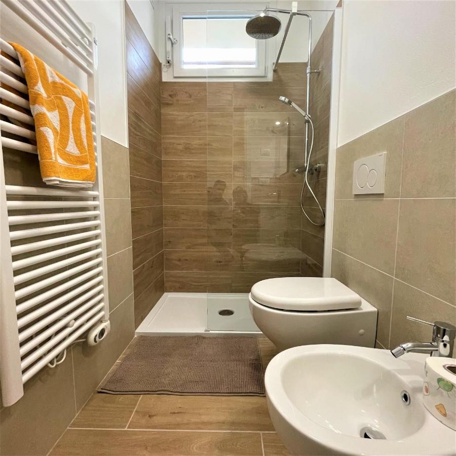Giorni Felici Tutto Nuovo, Giardino, Parcheggio Apartamento Verbania Exterior foto
