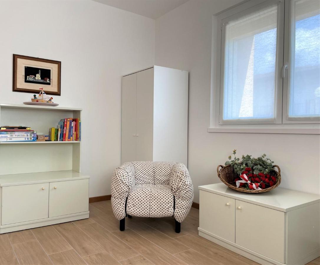 Giorni Felici Tutto Nuovo, Giardino, Parcheggio Apartamento Verbania Exterior foto