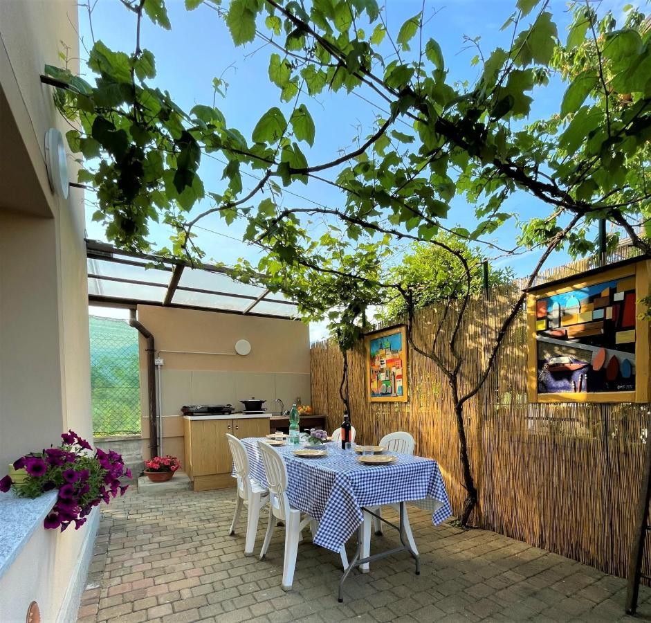 Giorni Felici Tutto Nuovo, Giardino, Parcheggio Apartamento Verbania Exterior foto